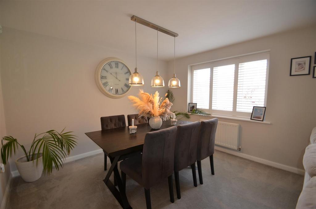 Dining Area.JPG