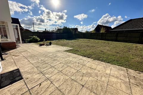 undefined, Blenheim Meadow, Ipswich IP7