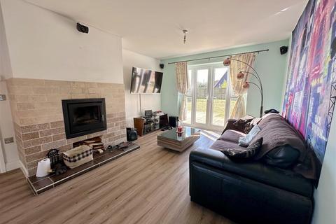 undefined, Blenheim Meadow, Ipswich IP7