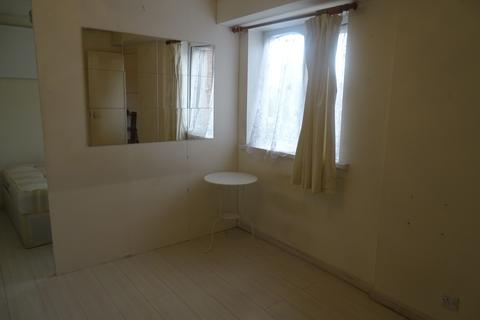 undefined, Burket Close, Southall