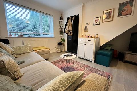 undefined, Benington Close, Luton, Bedfordshire, LU2 7YJ