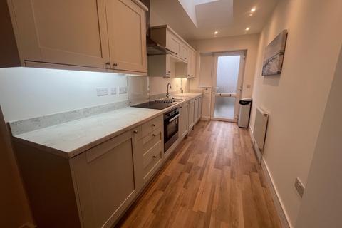 1 bedroom apartment to rent, St. Georges Road, Shanklin, Isle Of Wight, PO37