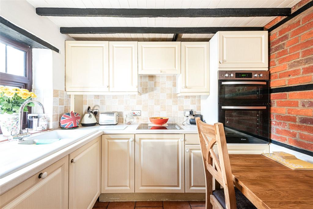 Kitchen/Breakfast Rm