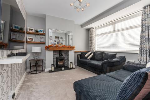3 bedroom semi-detached house for sale, St. Georges Avenue, Windle, WA10