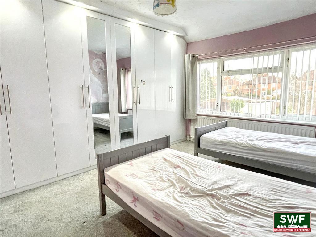 Bedroom1.jpg