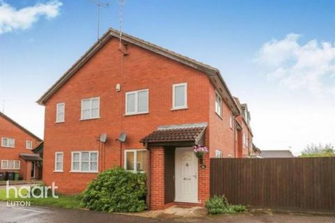 undefined, Marsom Grove, Luton