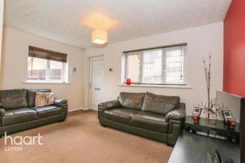 undefined, Marsom Grove, Luton