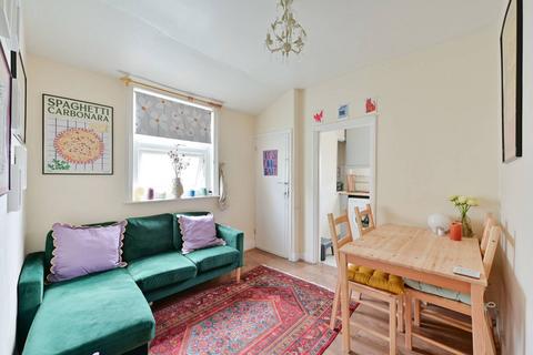 2 bedroom flat to rent, Quicks Road, South Wimbledon, London, SW19