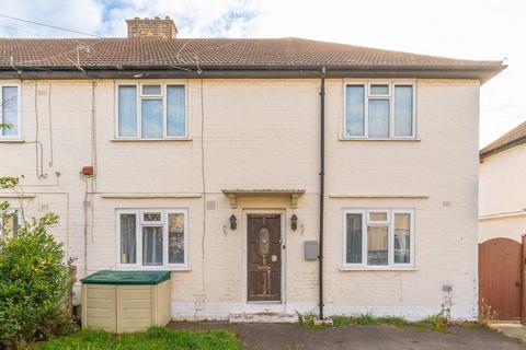 2 bedroom maisonette for sale, Eldertree Way, Mitcham, CR4