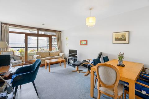 2 bedroom flat for sale, Barbican, London, EC2Y