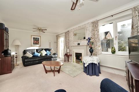 3 bedroom semi-detached house for sale, Deerpark Road, Sawtry, Huntingdon, PE28