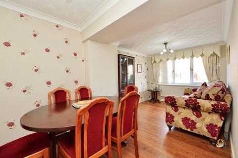 3 bedroom semi-detached house for sale, Deerpark Road, Sawtry, Huntingdon, PE28