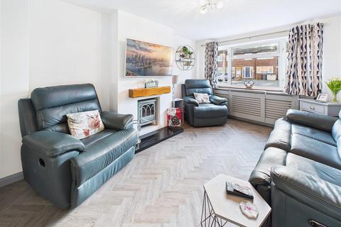 undefined, Rose Glen, Chelmsford