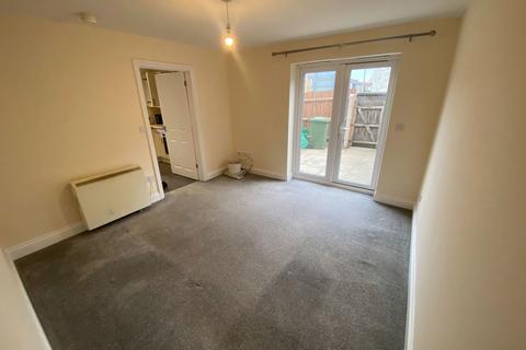 2 bedroom end of terrace house to rent, Whitmore Street, Peterborough PE7