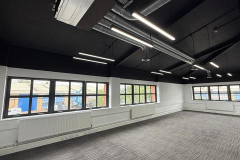 Warehouse to rent, 25 Letchworth Business Park Letchworth Garden City SG6 2JF