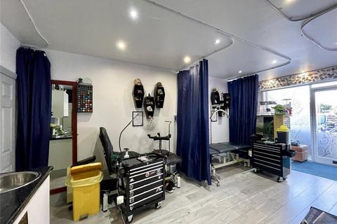 Retail property (high street) to rent, Lower Southend Rd Wickford SS11 8AW