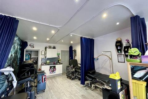 Retail property (high street) to rent, Lower Southend Rd Wickford SS11 8AW