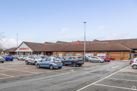 Shop to rent, 9-14 Campus 5 Letchworth Garden City SG6 2JF