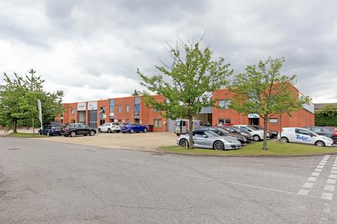 Warehouse to rent, Little Mundells Welwyn Garden City AL7 1EW