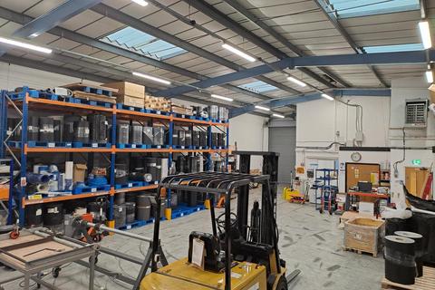 Warehouse to rent, Little Mundells Welwyn Garden City AL7 1EW
