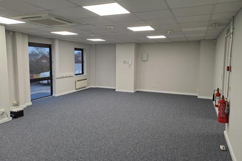 Warehouse to rent, Little Mundells Welwyn Garden City AL7 1EW
