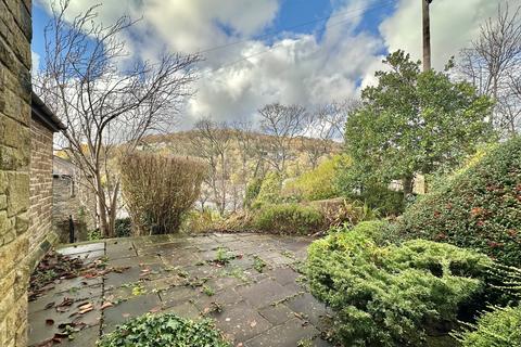 3 bedroom semi-detached bungalow for sale, St. Johns Close, Hebden Bridge, HX7 8DP.