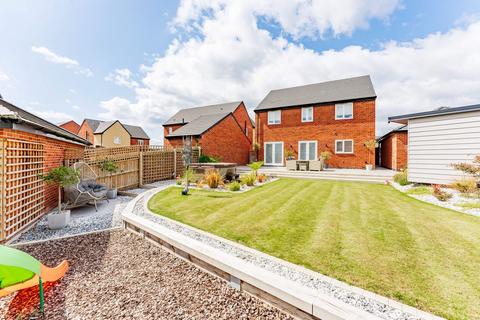 5 bedroom detached house for sale, Tudor Road, Rackheath