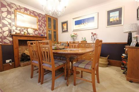 3 bedroom end of terrace house for sale, Dover Road, Walmer, CT14