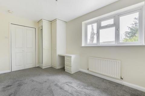 undefined, Camberley,  Surrey,  GU15