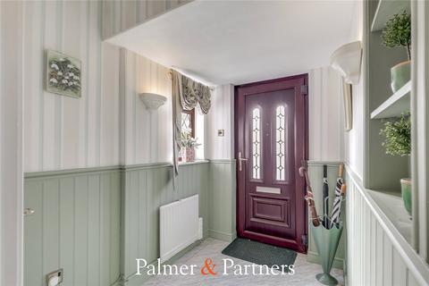 4 bedroom detached house for sale, Russell Gardens, Essex CM2