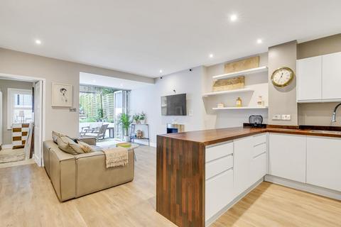 Holland Road, London