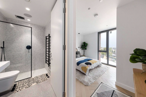 3 bedroom apartment for sale, Downs Road, London E5