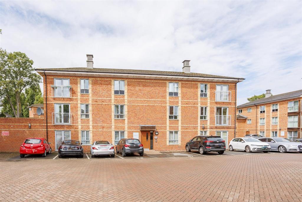 4 Arundel House  1.jpg