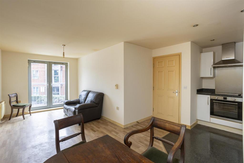 4 Arundel House  14.jpg