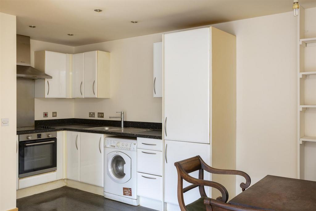 4 Arundel House  12.jpg