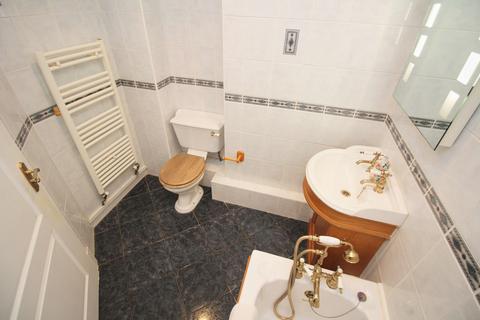 2 bedroom apartment to rent, Y Graig, Ogmore By Sea, CF32 0QN