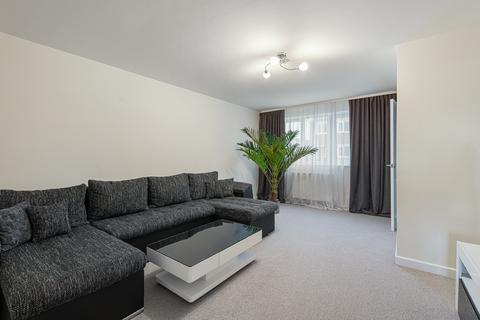 3 bedroom end of terrace house for sale, Churchill Avenue, Skegness PE25