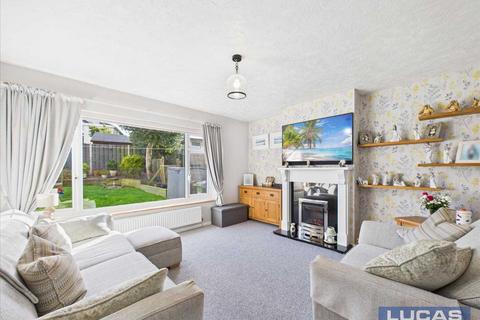 3 bedroom semi-detached house for sale, Lon Y Wennol, Llanfairpwll