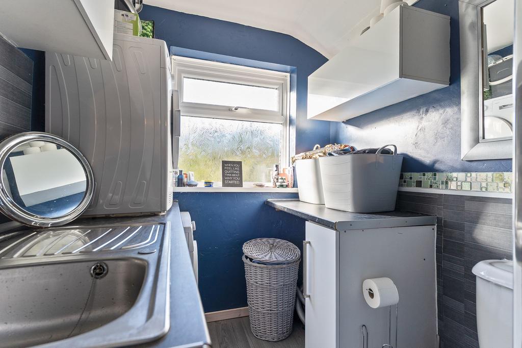 Utility/Shower Room