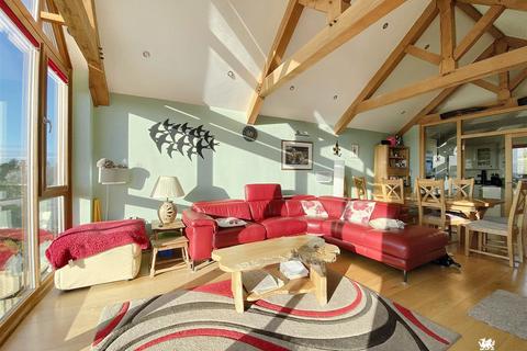 4 bedroom detached house for sale, Martletwy, Narberth