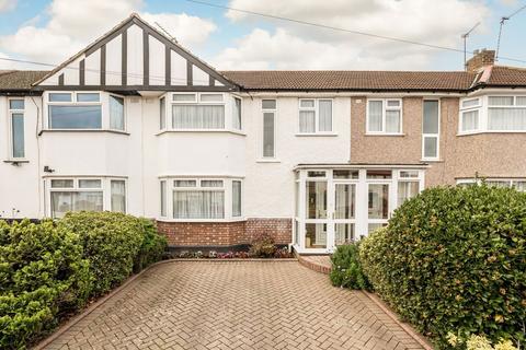 Hall Farm Drive, Twickenham TW2