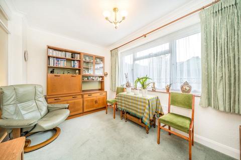 undefined, Hall Farm Drive, Twickenham TW2