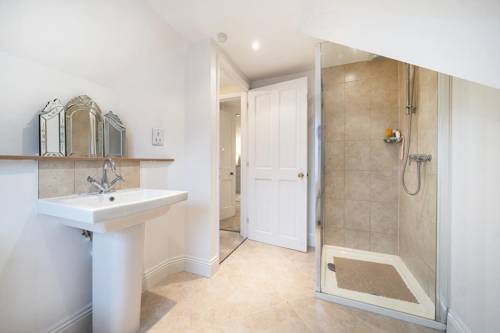 Ensuite Shower Room