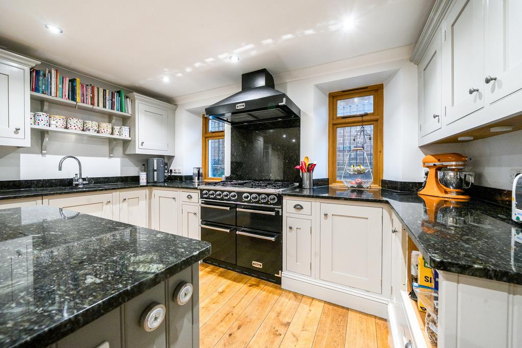 Kitchen / Breakfast Room
