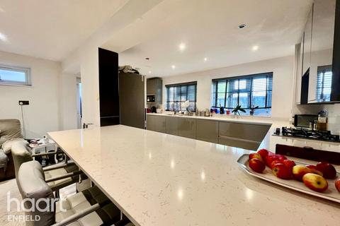 undefined, Baker Street, Enfield