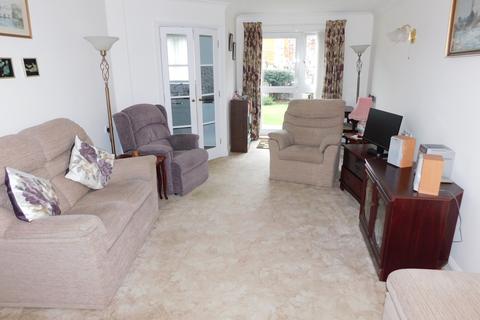 1 bedroom apartment for sale, Regency Crescent, Christchurch BH23