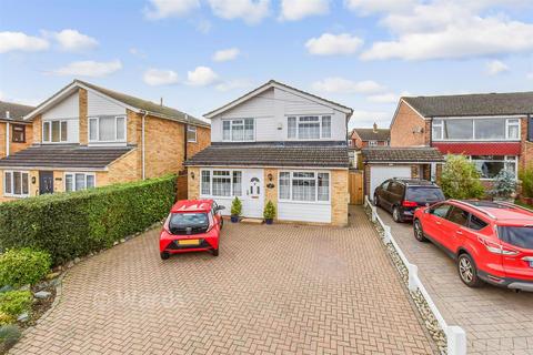 3 bedroom detached house for sale, Epsom Close, West Malling, Kent