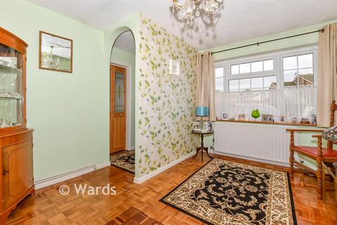 3 bedroom detached house for sale, Epsom Close, West Malling, Kent