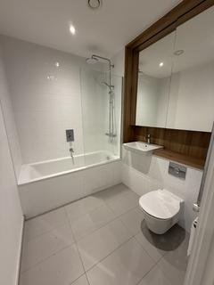 2 bedroom flat to rent, Ashley Road, London N17