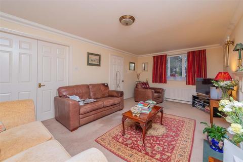 4 bedroom detached house for sale, Hillside Drive, Shrewsbury